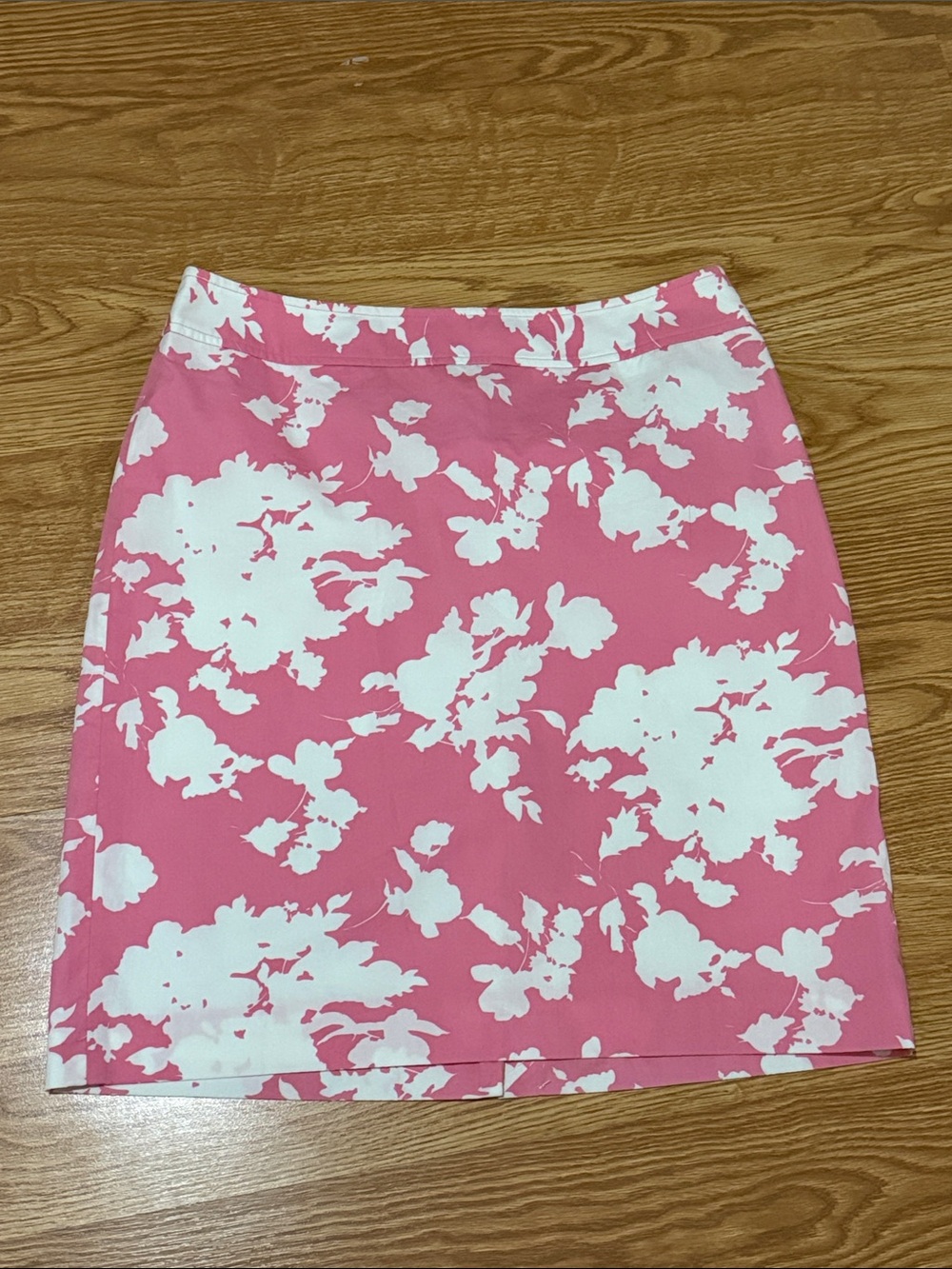 Brooks Brothers Pink and White Floral Pencil Skirt